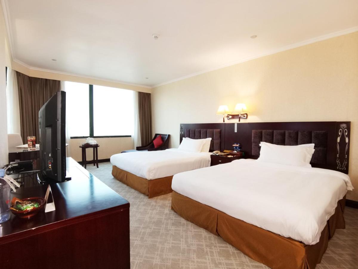 Majestic Hotel Canton Esterno foto