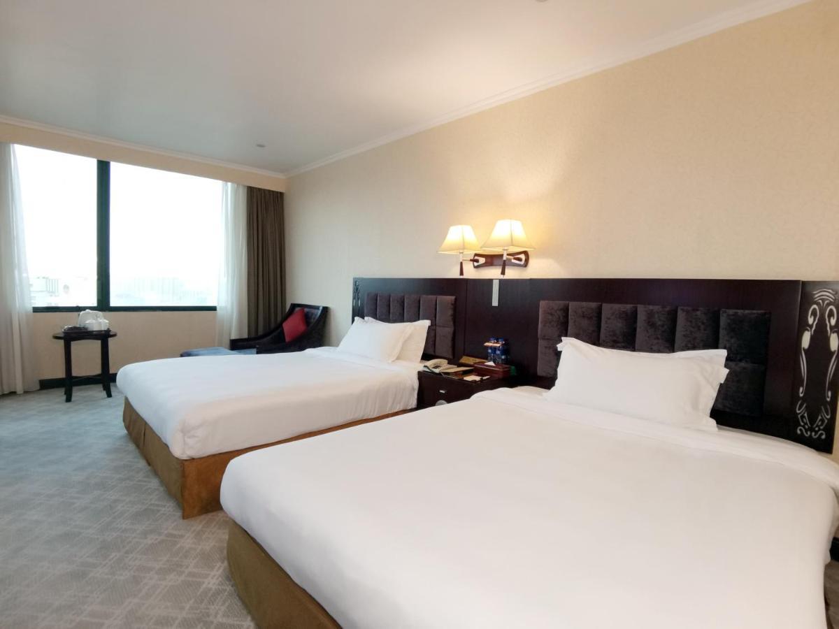 Majestic Hotel Canton Esterno foto