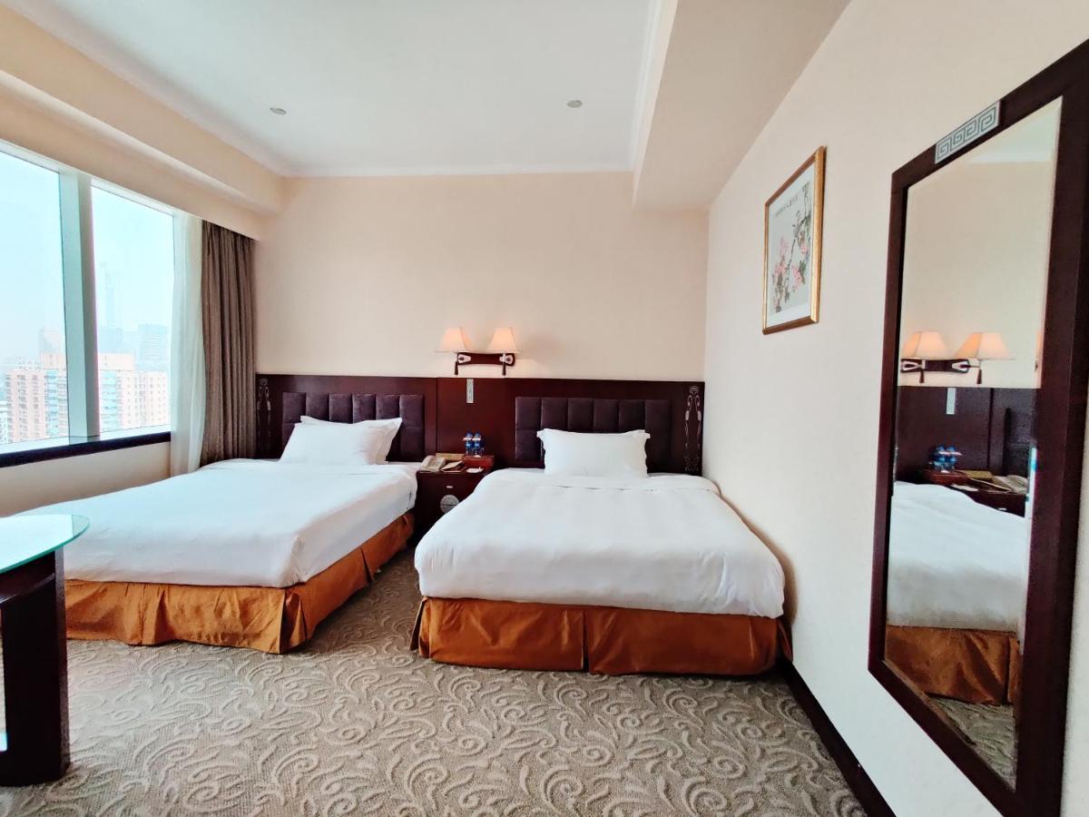 Majestic Hotel Canton Esterno foto