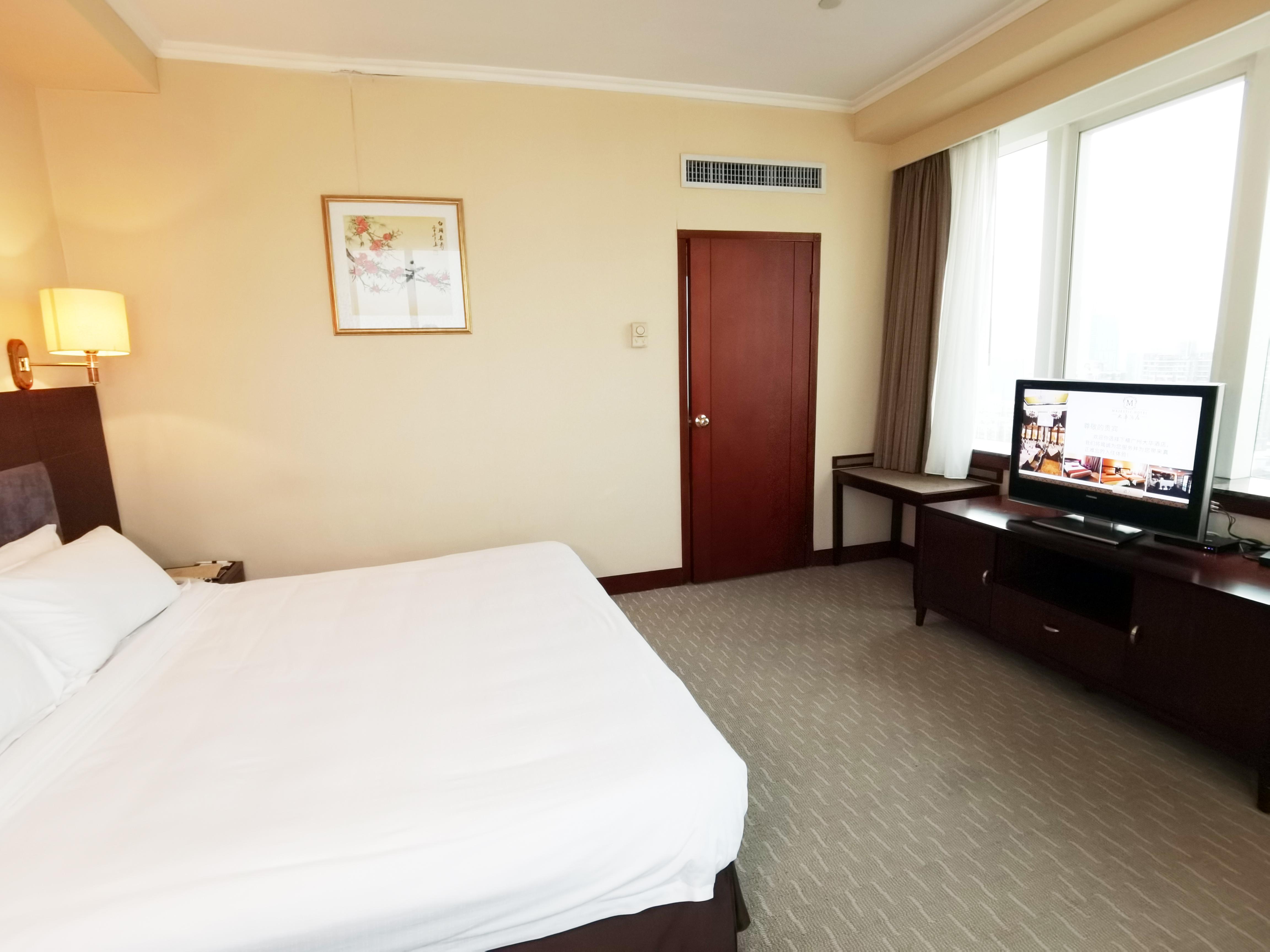 Majestic Hotel Canton Esterno foto